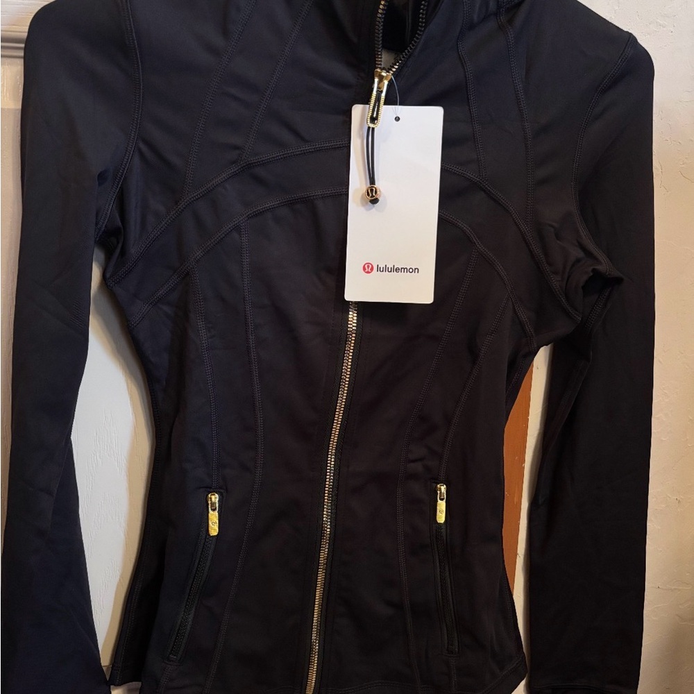 lululemon athletica Women's Utility Jacket in Black